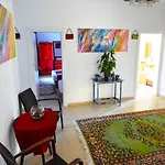 Kaktus Boutique * Side